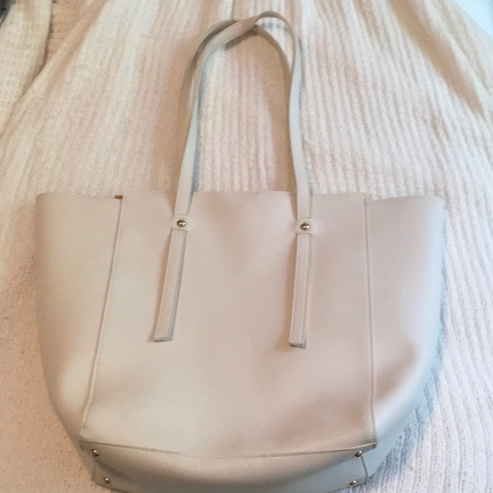Off white tote bag